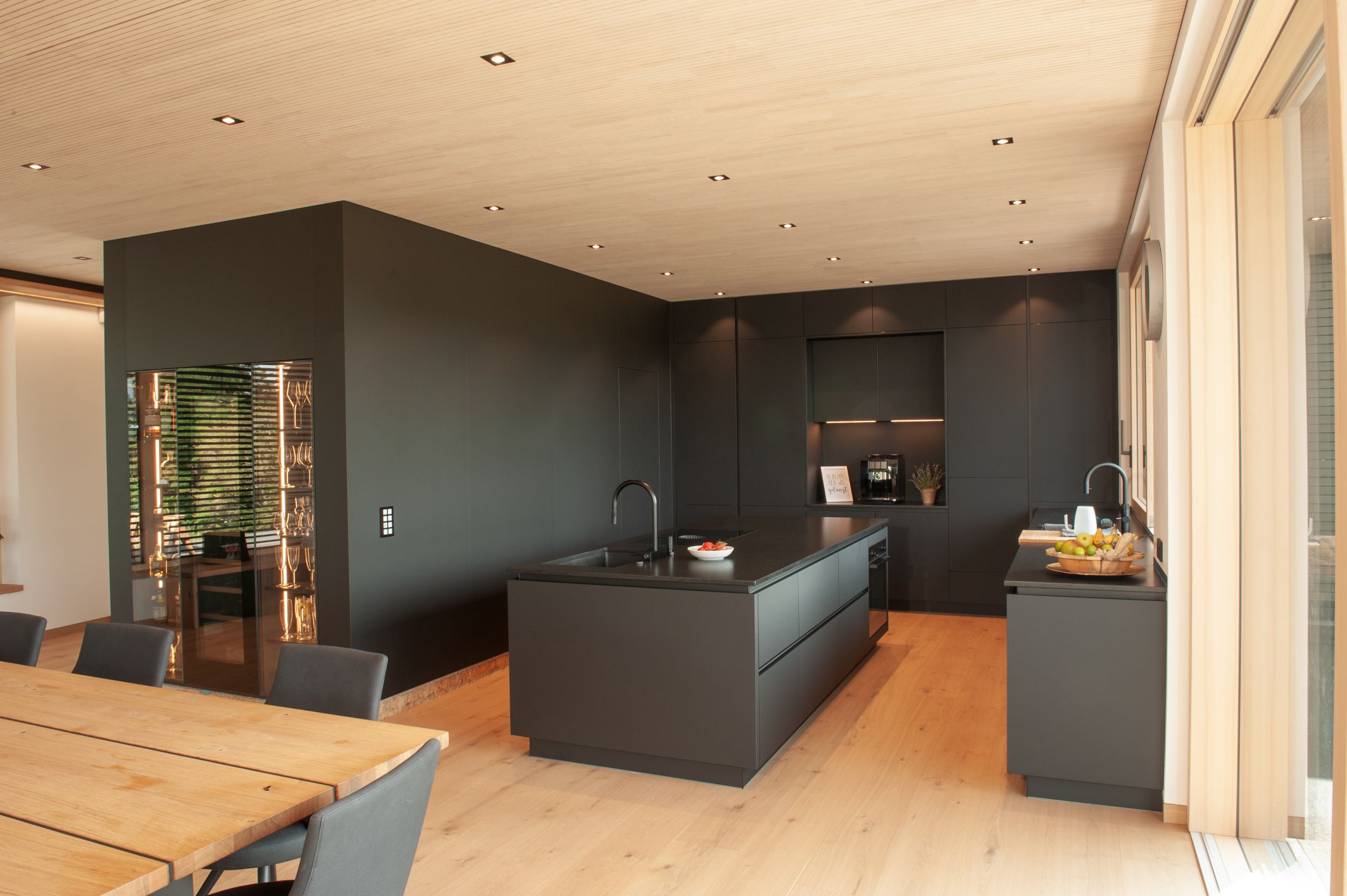 Nübel Holz + Form GmbH & Co. KG