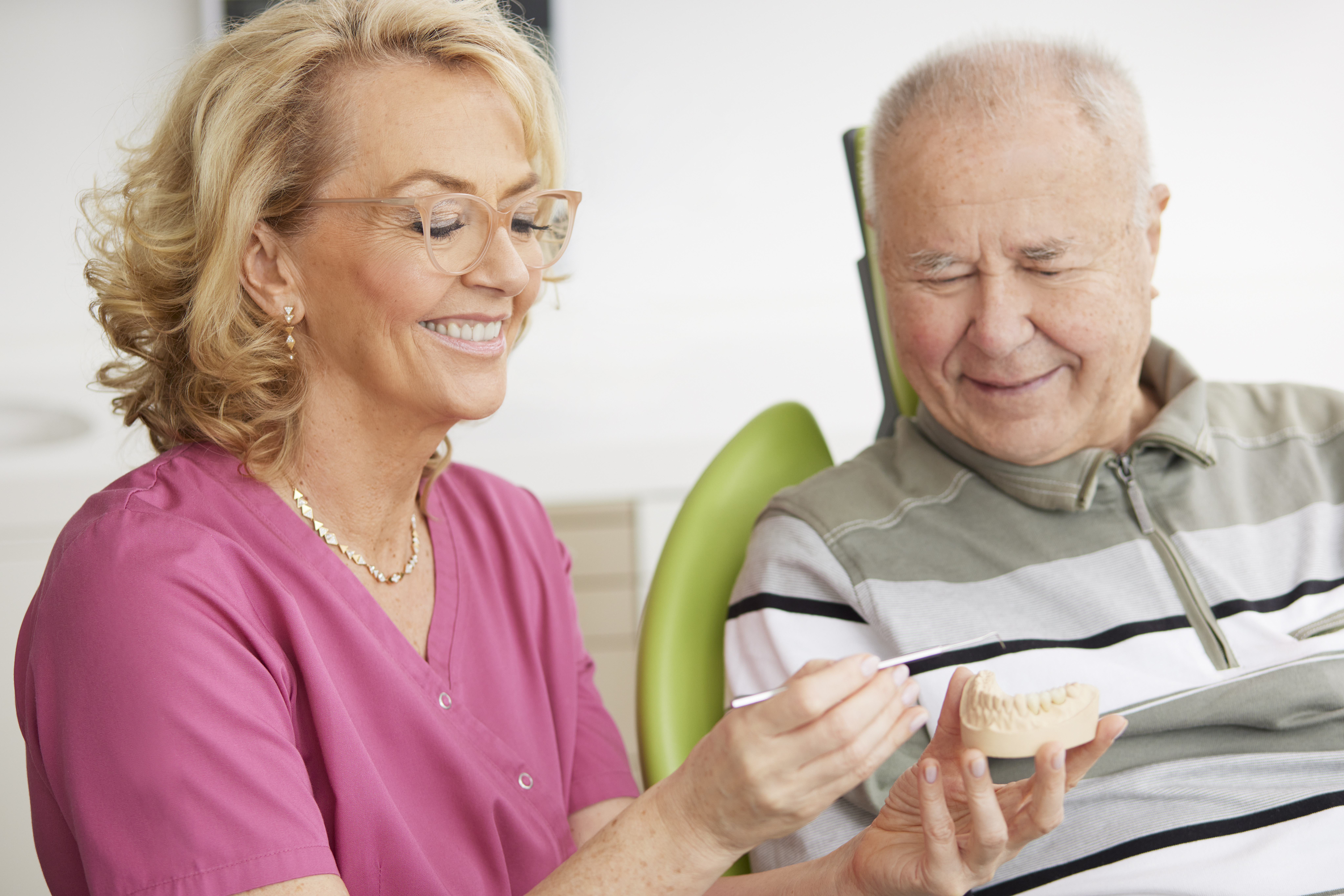 Dr. Med. Dent. Elisabeth Kast