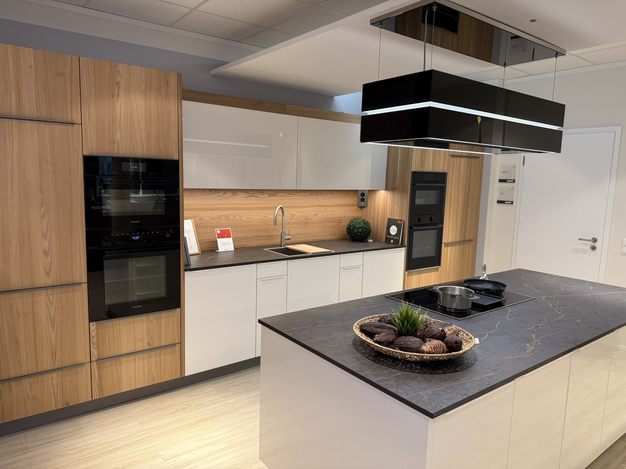 Hagenmaier Martin Schreinerei, Küchen