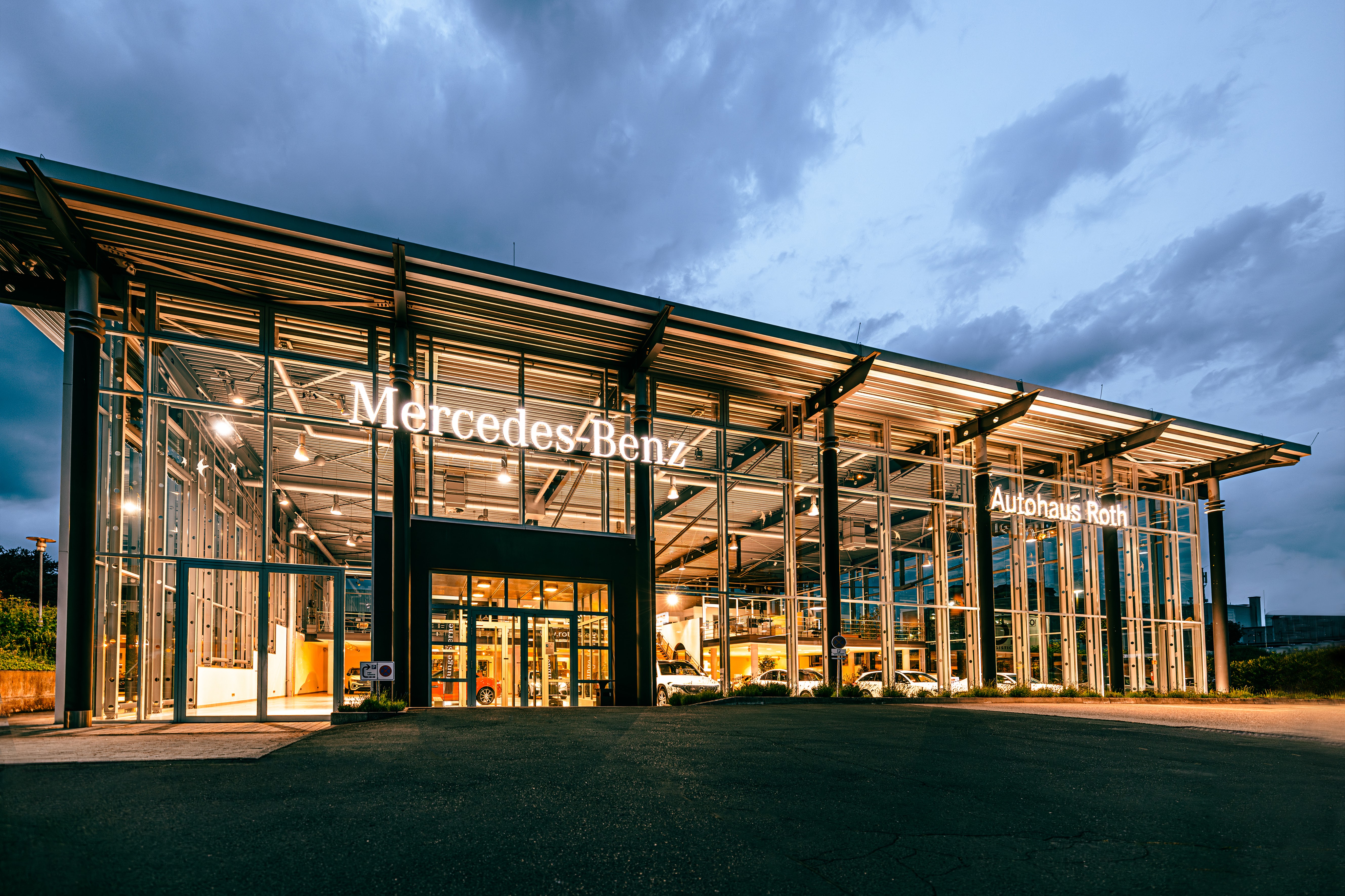 Autohaus Roth GmbH & Co. KG